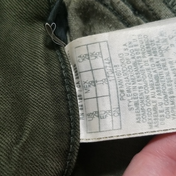 Guess Denim Olive / Army Green Jeans with Lots of Pockets - Picture 14 of 14
